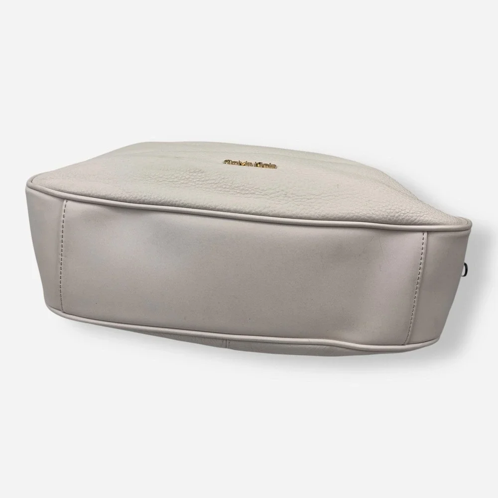 Calvin Klein Ivory Bone White‎ Hobo Pebbled Leather Adj Strap Shoulder Bag Purse
